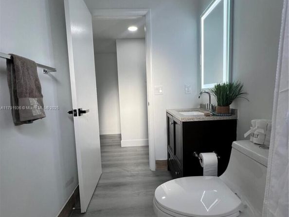 521 Normandy K 521, Delray Beach FL 33484
