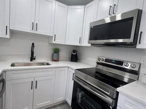 521 Normandy K 521, Delray Beach FL 33484