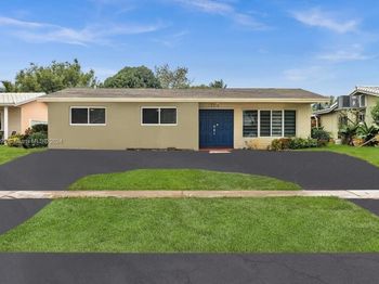 2210 N 54th Ave