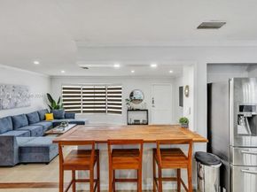 2210 N 54th Ave, Hollywood FL 33021