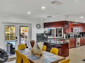 2210 N 54th Ave, Hollywood FL 33021