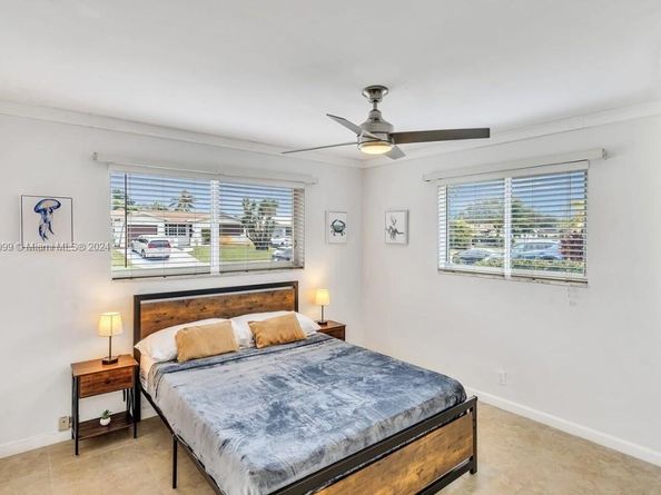 2210 N 54th Ave, Hollywood FL 33021