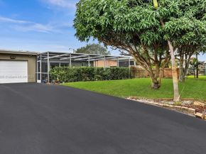 2210 N 54th Ave, Hollywood FL 33021