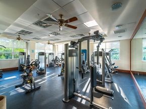 19501 W Country Club Dr TS05, Aventura FL 33180