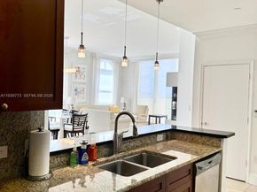 19501 W Country Club Dr TS05, Aventura FL 33180