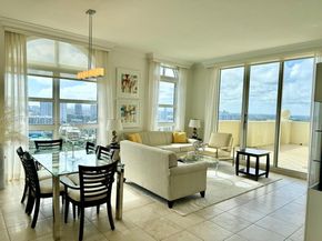 19501 W Country Club Dr TS05, Aventura FL 33180