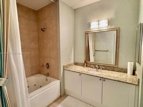 19501 W Country Club Dr TS05, Aventura FL 33180