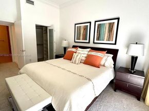 19501 W Country Club Dr TS05, Aventura FL 33180