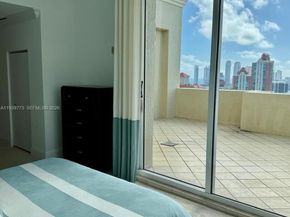 19501 W Country Club Dr TS05, Aventura FL 33180