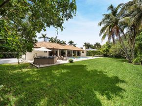 12311 SW 98th St, Miami FL 33186