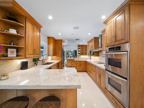 12311 SW 98th St, Miami FL 33186