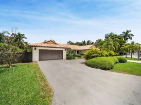 12311 SW 98th St, Miami FL 33186