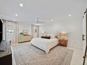 12311 SW 98th St, Miami FL 33186