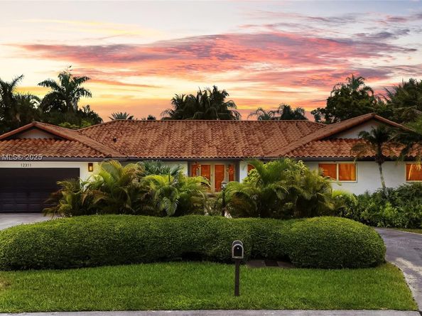 12311 SW 98th St, Miami FL 33186