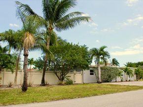 1301 NE 42nd St, Oakland Park FL 33334