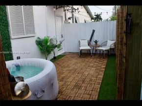 610 NW 16th St, Homestead FL 33030