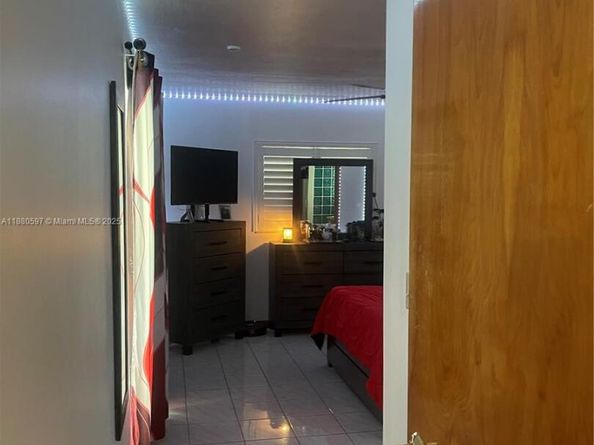610 NW 16th St, Homestead FL 33030