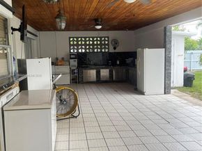 610 NW 16th St, Homestead FL 33030
