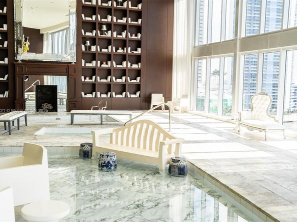 495 Brickell Ave 3208, Miami FL 33131