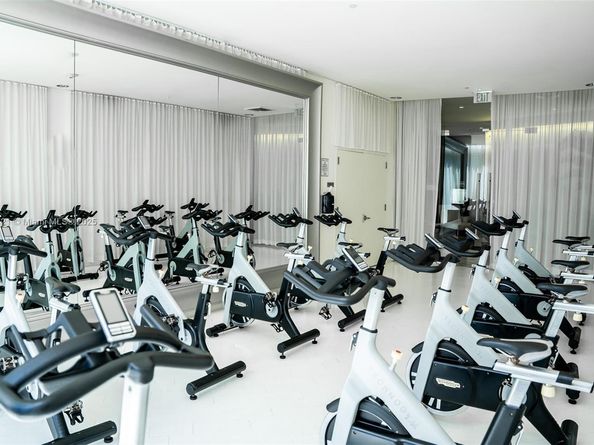 495 Brickell Ave 3208, Miami FL 33131