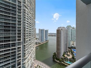 495 Brickell Ave