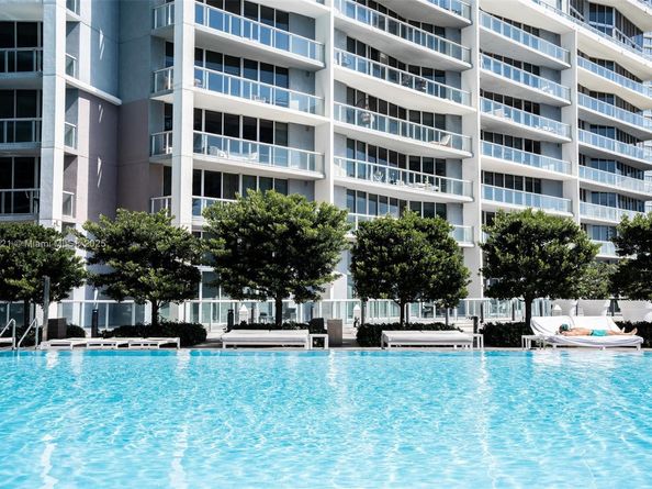 495 Brickell Ave 3208, Miami FL 33131