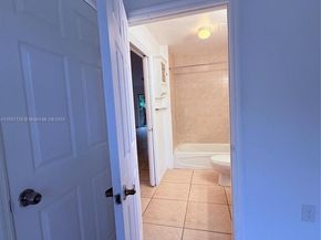 3820 SW 48th Ave E31, Pembroke Park FL 33023