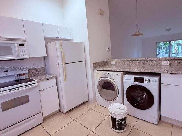 3820 SW 48th Ave E31, Pembroke Park FL 33023