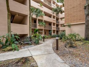 6800 Cypress Rd 501, Plantation FL 33317