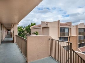 6800 Cypress Rd 501, Plantation FL 33317