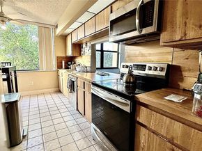 6800 Cypress Rd 501, Plantation FL 33317