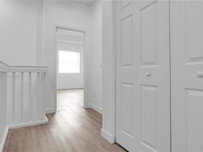 8678 NW 113th Ct, Doral FL 33178