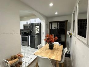 19361 NW 1st Ct, Miami Gardens FL 33169