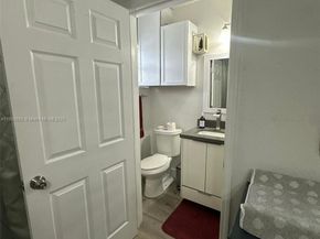 19361 NW 1st Ct, Miami Gardens FL 33169
