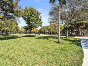 8420 Byron Ave 7, Miami Beach FL 33141