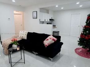 1213 NW 6th Ave, Fort Lauderdale FL 33311