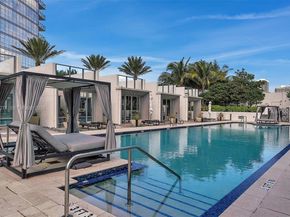 851 NE 1st Ave 2102, Miami FL 33132