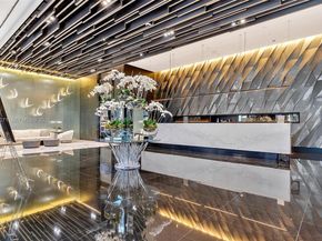 851 NE 1st Ave 2102, Miami FL 33132