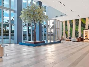 851 NE 1st Ave 2102, Miami FL 33132