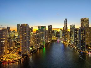 848 Brickell Key Dr 204, Miami FL 33131