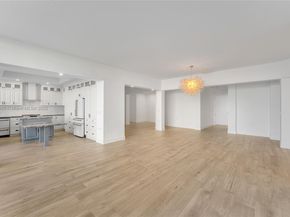 848 Brickell Key Dr 204, Miami FL 33131