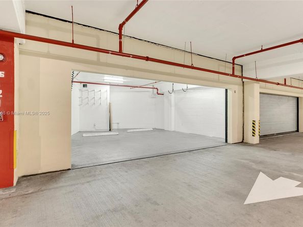 848 Brickell Key Dr 204, Miami FL 33131