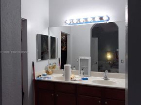 3457 W 89th Ter 3457, Hialeah FL 33018