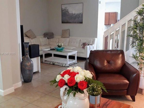 3457 W 89th Ter 3457, Hialeah FL 33018