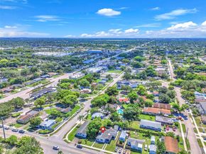 208 N 56th Ave, Hollywood FL 33021