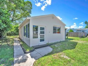 208 N 56th Ave, Hollywood FL 33021