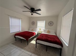 465 NW 119th St, Miami FL 33168