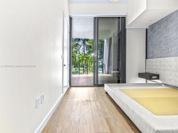 2831 S Bayshore Dr 403, Miami FL 33133