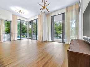 2831 S Bayshore Dr 403, Miami FL 33133