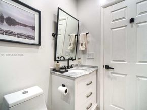 15856 NW 12th Ct, Pembroke Pines FL 33028